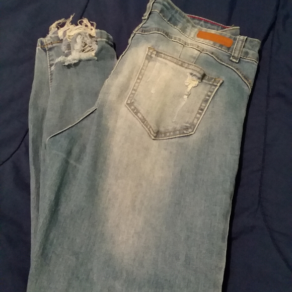 HIGH WAISTED RIPPED ANKLE-LENGTH SKINNY JEANS - Picture 5 of 5